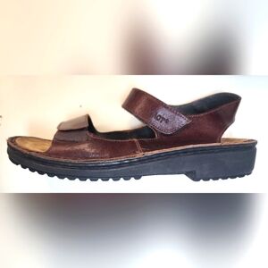 Naot Women's Karenna Buffalo Leather Sandal Size US 10-10.5 EUR 42
